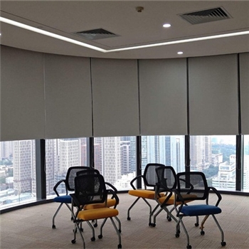 客廳裝修，你會(huì)選擇使用推拉門(mén)嗎？